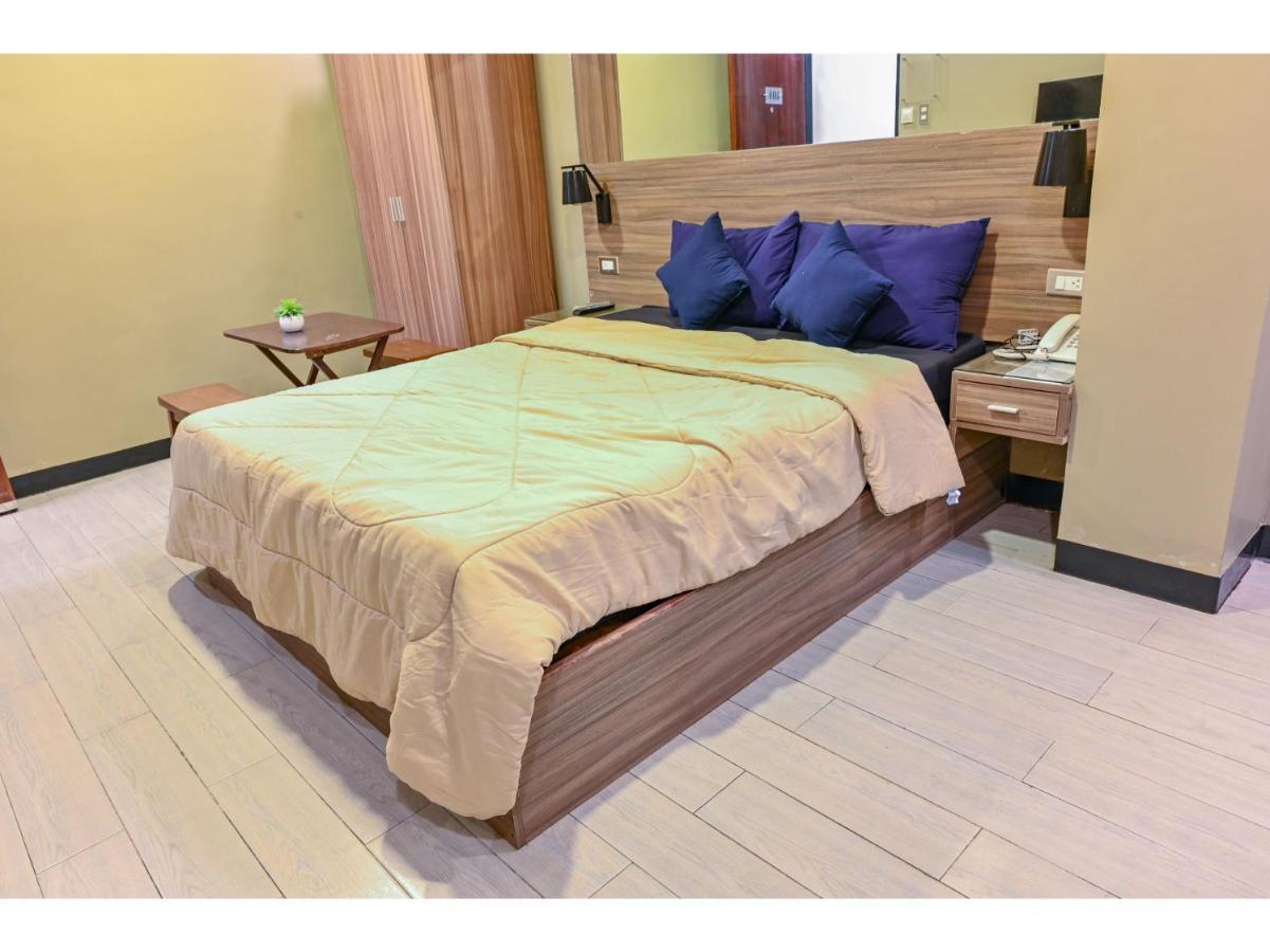 Capital O 890 Nami Hotel Tagaytay Tagaytay City Екстер'єр фото
